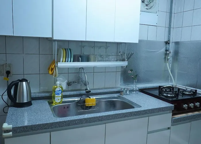 Apartamento Ewha Sinchon 2rooms 4beds House Seul