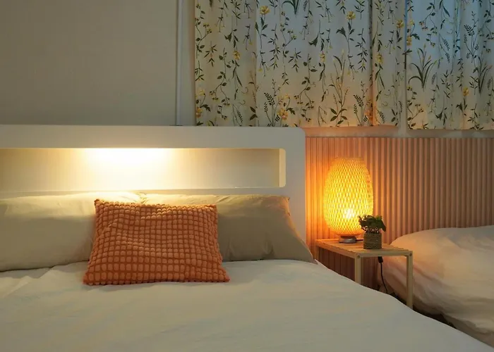 Ewha Sinchon 2rooms 4beds House Seul