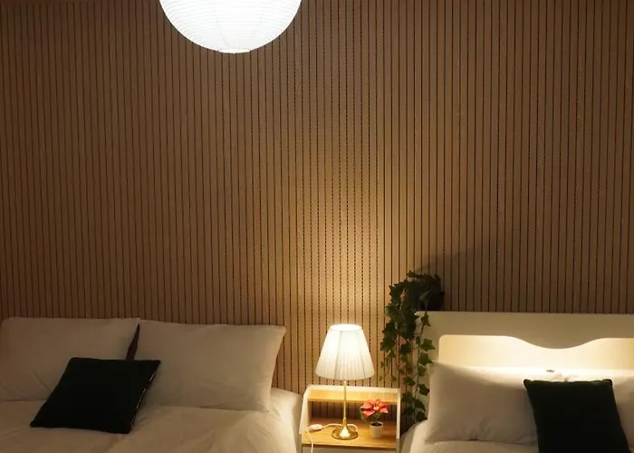 Ewha Sinchon 2rooms 4beds House