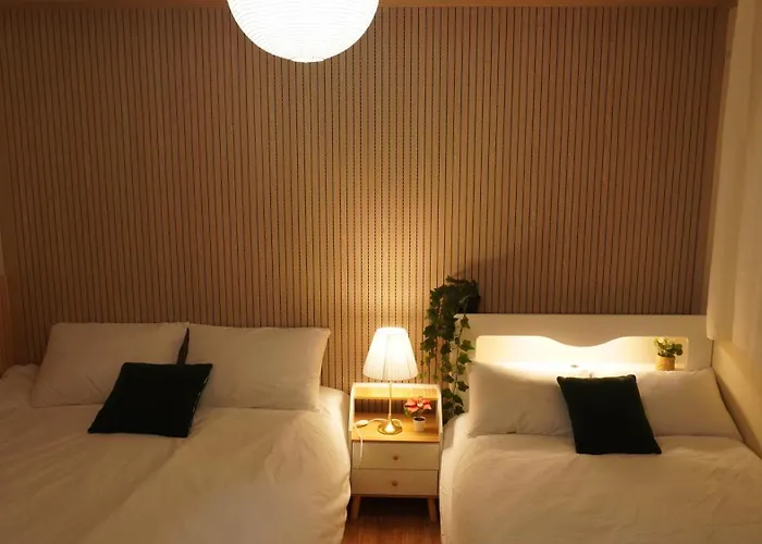 Ewha Sinchon 2rooms 4beds House Apartamento Seul