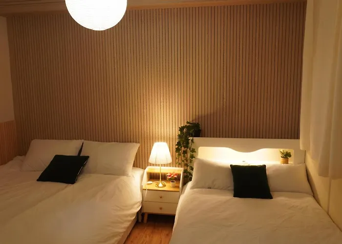 Ewha Sinchon 2rooms 4beds House Apartamento